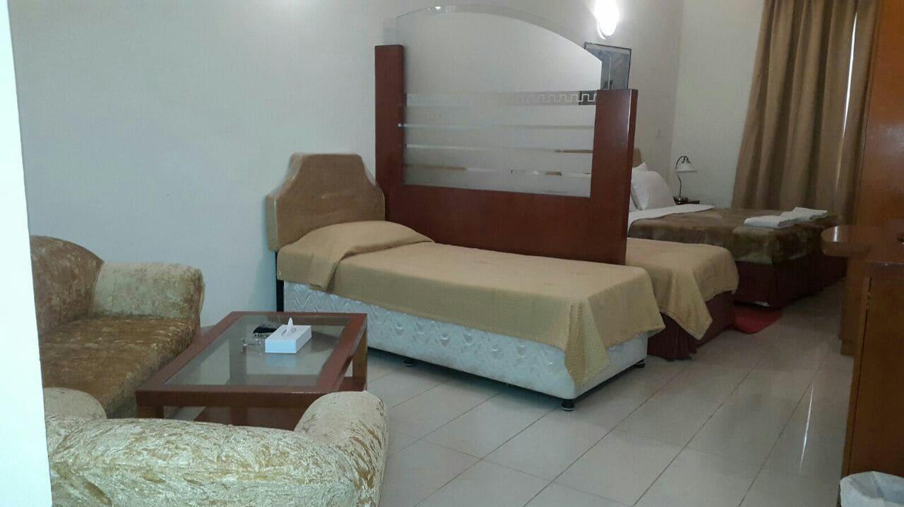 Al Raien Hotel Apartment Дубай Экстерьер фото