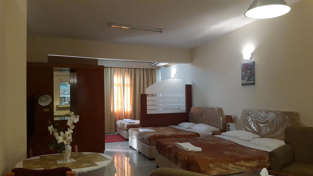 Al Raien Hotel Apartment Дубай Номер фото