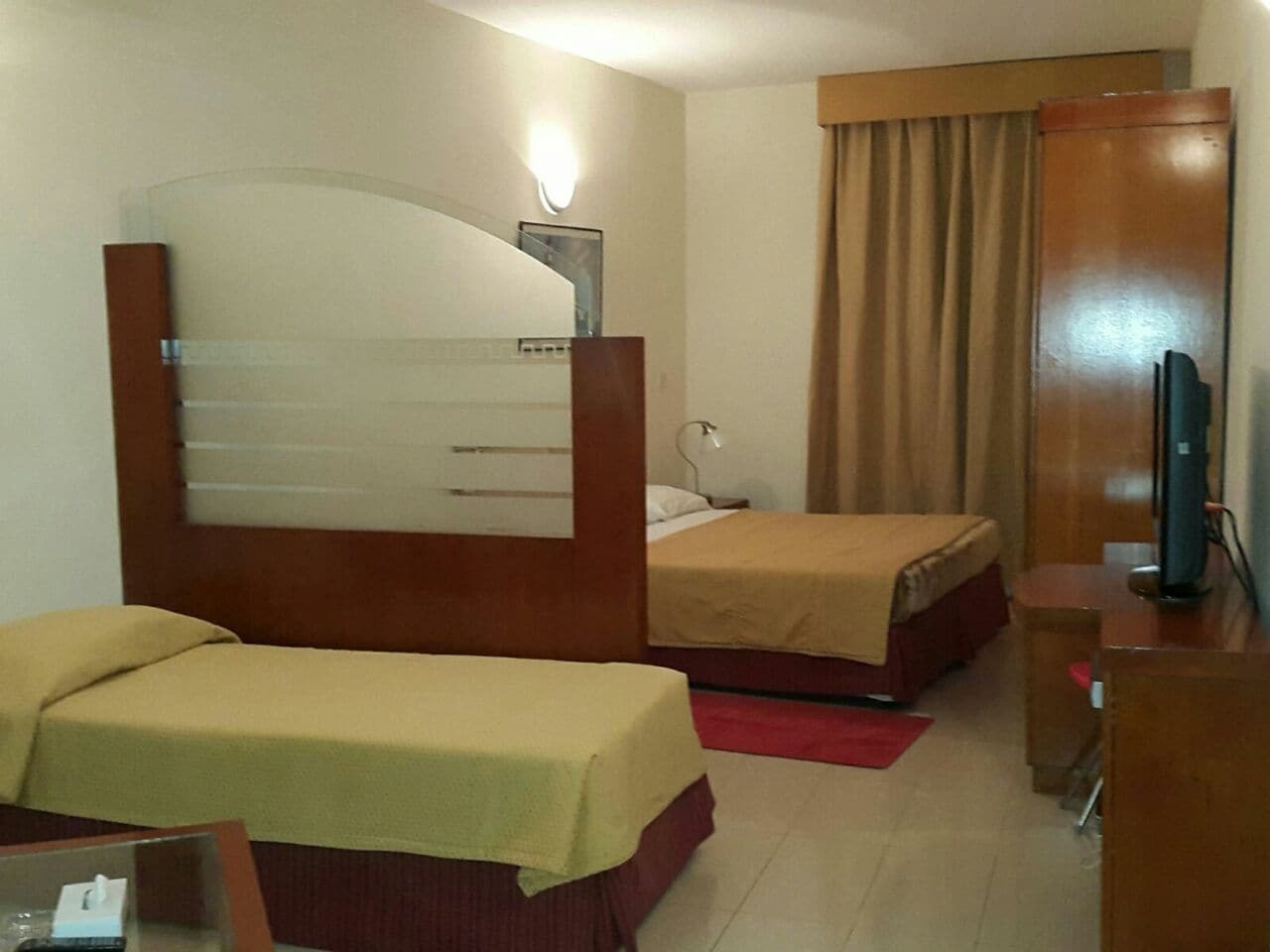 Al Raien Hotel Apartment Дубай Экстерьер фото
